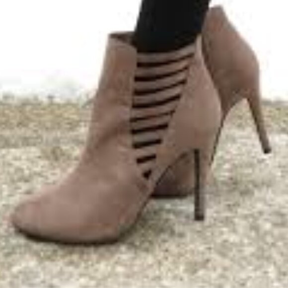 Nine Werst Boots Women's 7.5M Taupe inside zipper Olivia3Y High Heel Ankle Boots - Picture 9 of 9